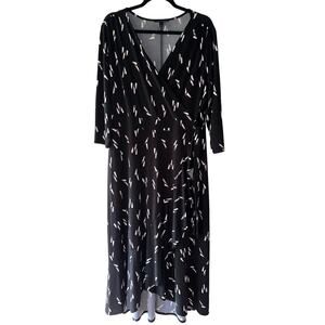 Lane Bryant Dress Women’s Size 14/16 Black Lip Stick Print Faux Wrap Hi Lo Maxi